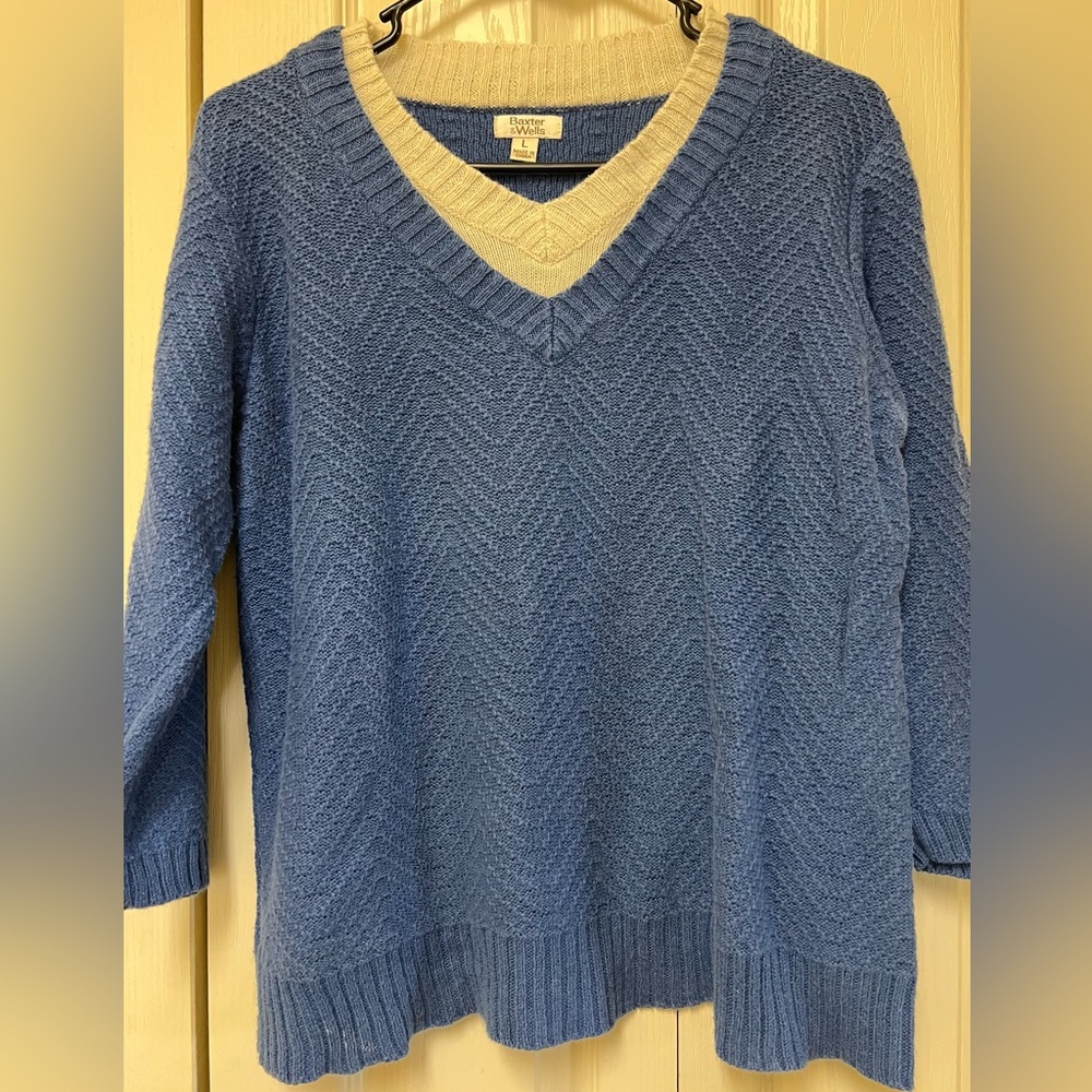 Lightweight, three-quarter length sleeve sweater